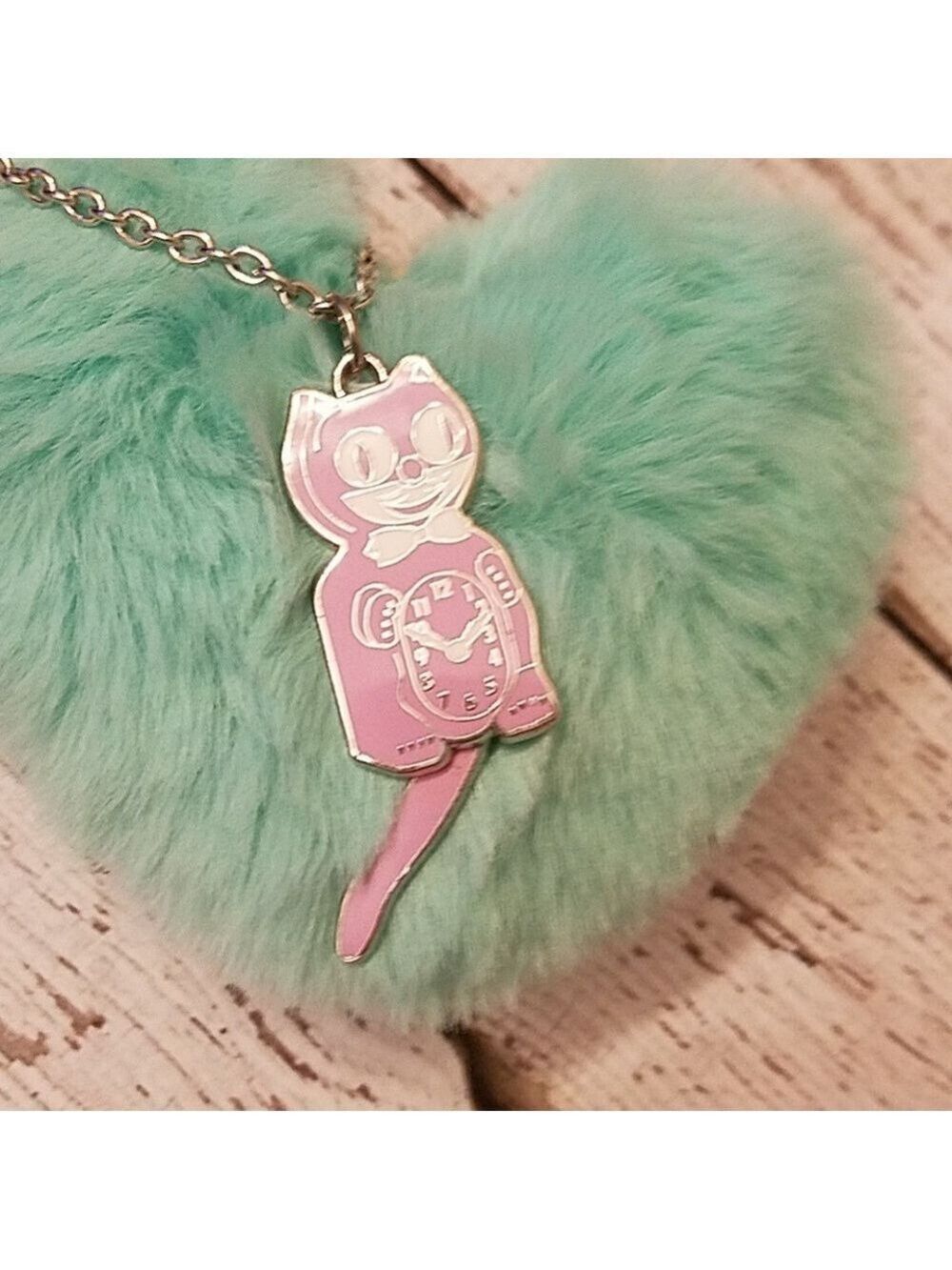 Retired pink kit-cat klock clock necklace